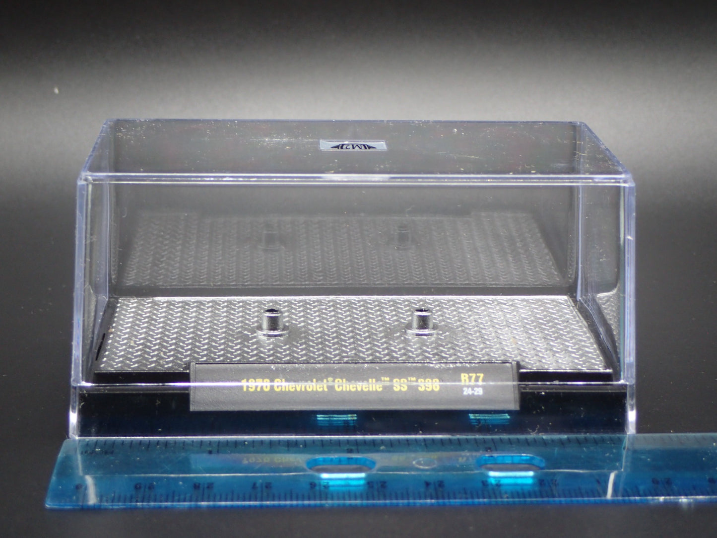LOT OF 50 1/64 PLASTIC DISPLAY CASES DIECAST MODEL CAR DISPLAYS