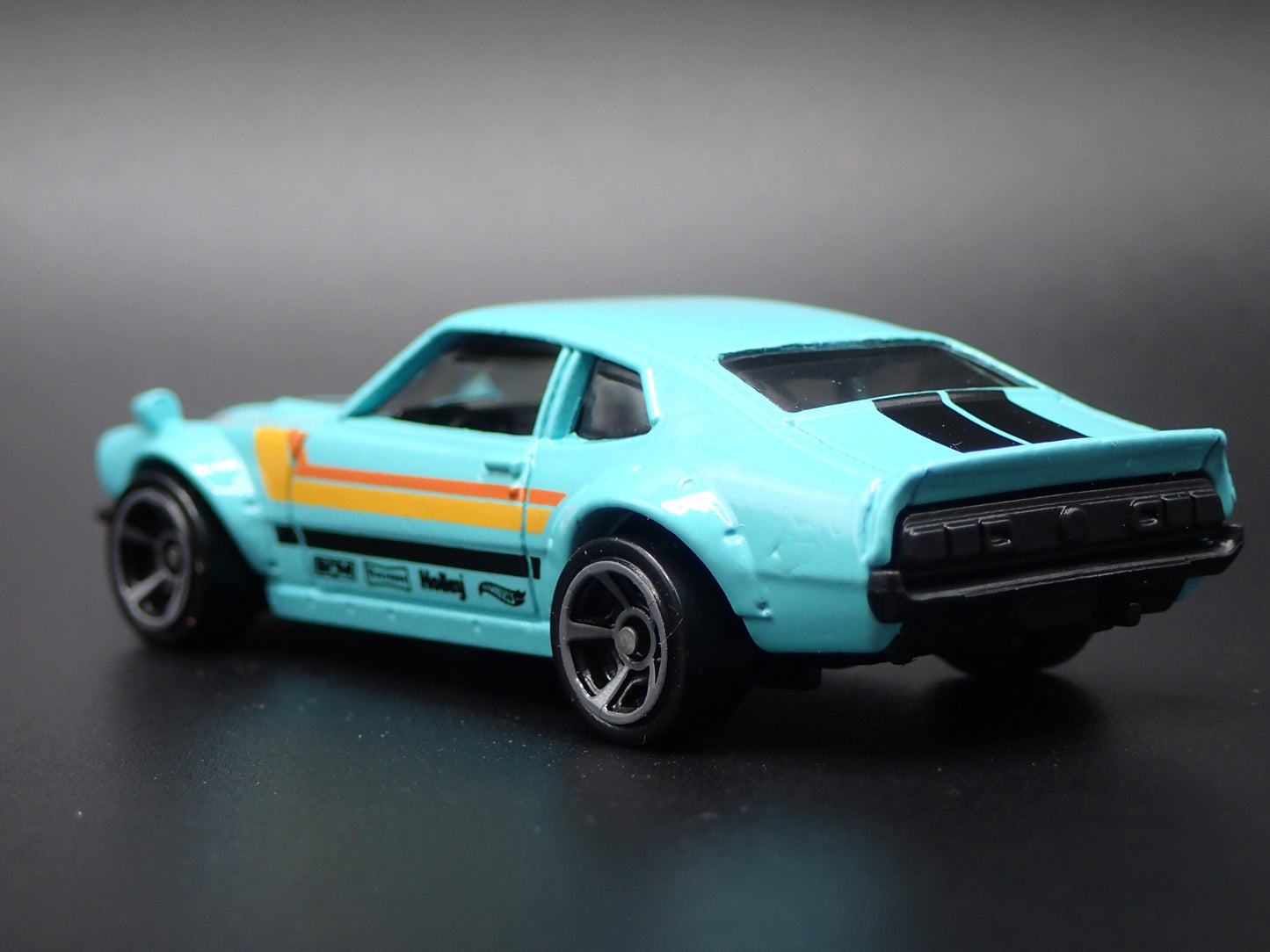 1972 72 FORD MAVERICK CUSTOM 1:64 SCALE COLLECTIBLE DIORAMA DIECAST MODEL CAR