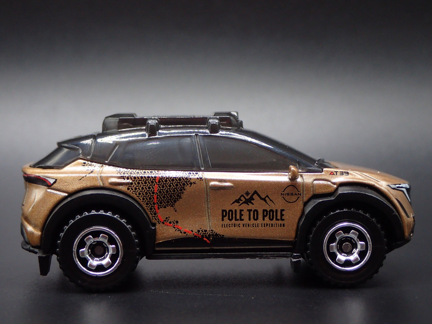 2023-2025 NISSAN ARIYA EV SUV POLE TO POLE GOLD 1:64 SCALE DIECAST MODEL CAR