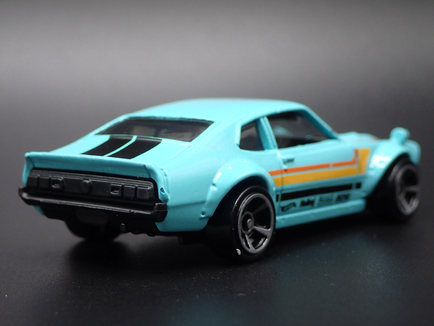 1972 72 FORD MAVERICK CUSTOM 1:64 SCALE COLLECTIBLE DIORAMA DIECAST MODEL CAR