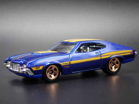 1972 72 FORD GRAN TORINO SPORT BLUE 1:64 SCALE COLLECTIBLE DIECAST MODEL CAR