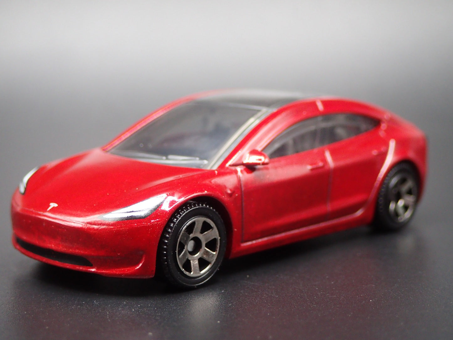 2017-2025 TESLA MODEL 3 RED 1:64 SCALE COLLECTIBLE DIORAMA DIECAST MODEL CAR