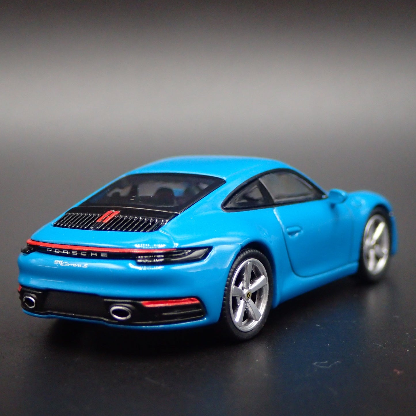 2018-2025 PORSCHE 911 CARRERA S 992 BLUE 1:64 SCALE DIORAMA DIECAST MODEL CAR