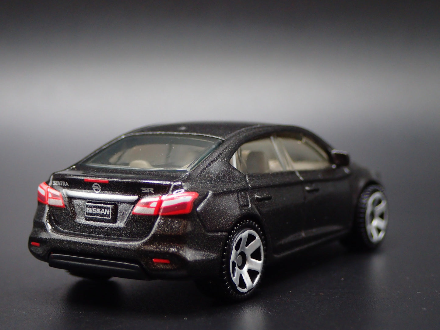 2013-2019 NISSAN SENTRA 4 DOOR 1:64 SCALE COLLECTIBLE DIORAMA DIECAST MODEL CAR