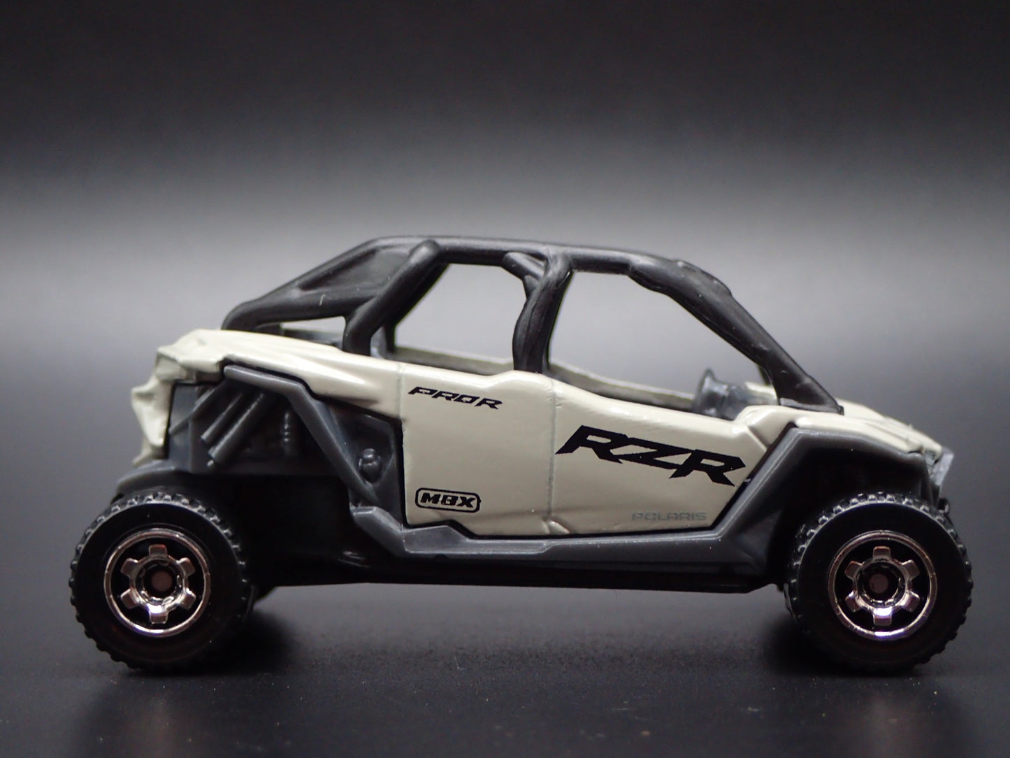 2025 25 POLARIS RZR RAZOR PRO R 4 SPORT OFF ROAD 1/64 MB SCALE DIECAST MODEL CAR