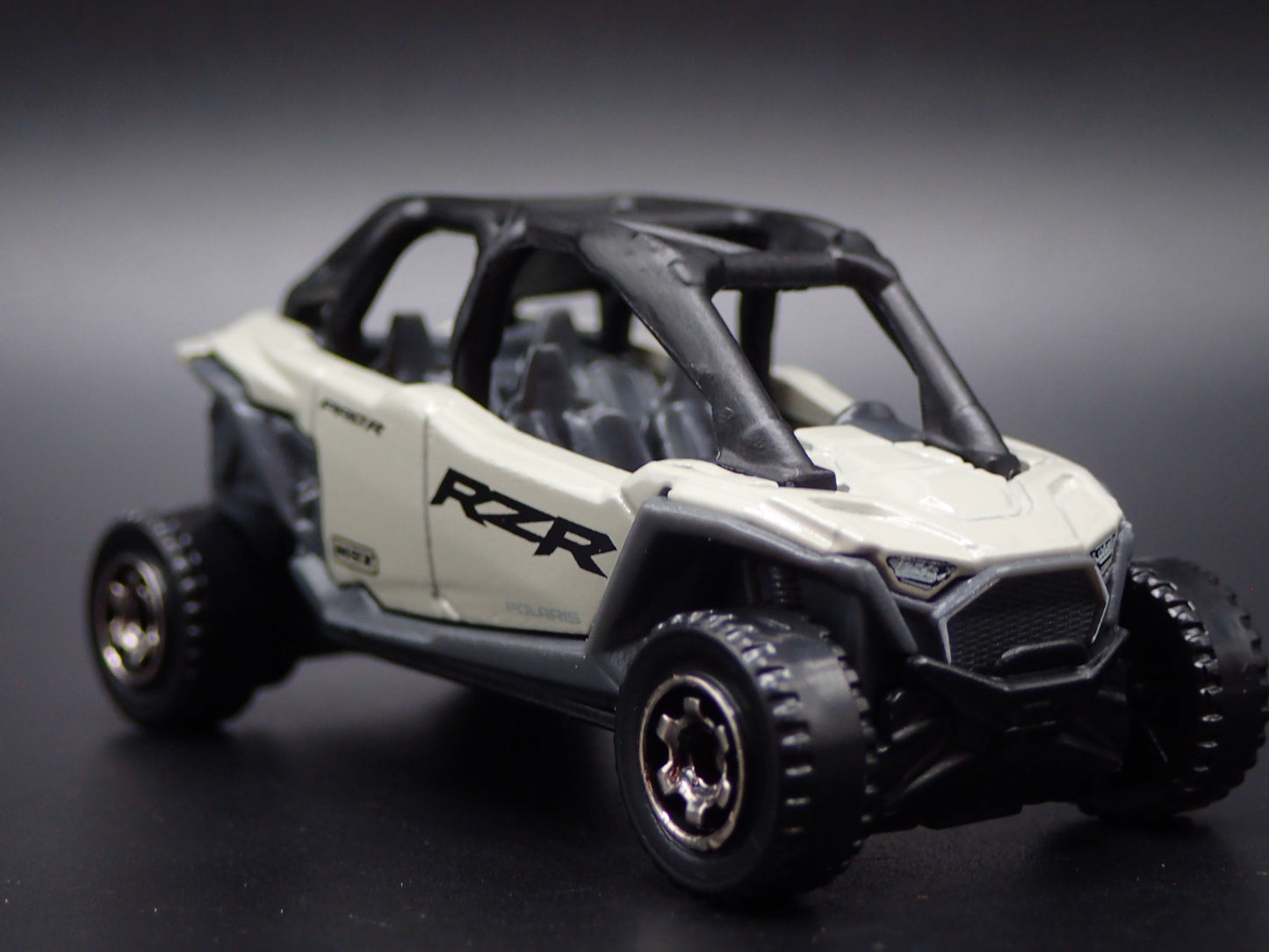 2025 25 POLARIS RZR RAZOR PRO R 4 SPORT OFF ROAD 1/64 MB SCALE DIECAST MODEL CAR