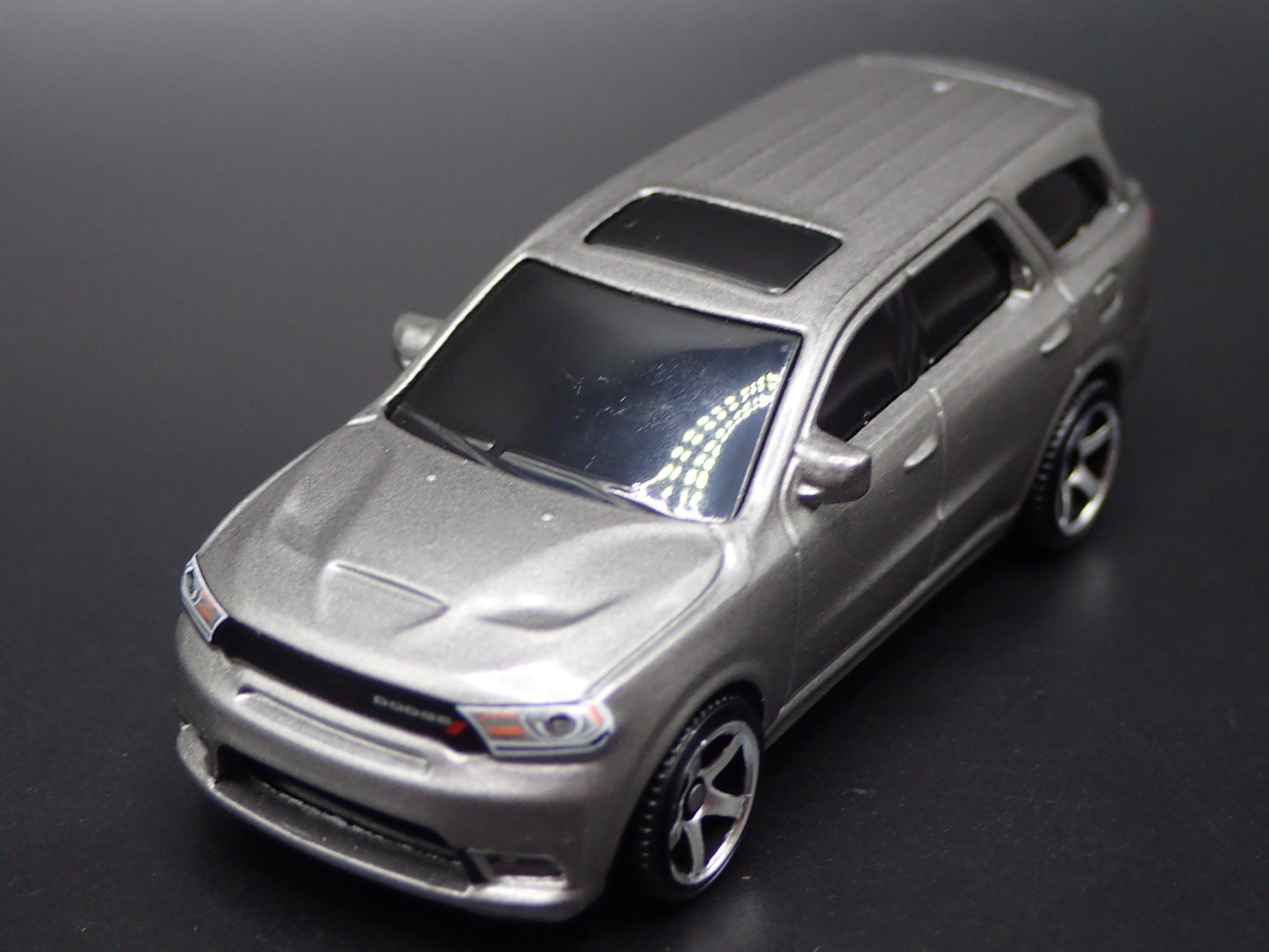 2011-2025 DODGE DURANGO SUV w HITCH SILVER 1:64 SCALE DIORAMA DIECAST MODEL CAR
