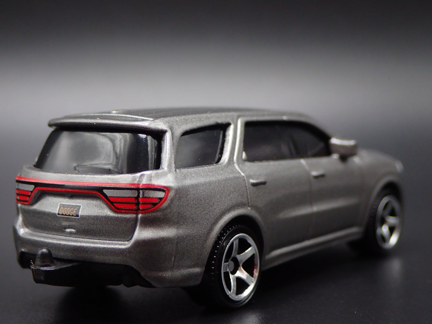 2011-2025 DODGE DURANGO SUV w HITCH SILVER 1:64 SCALE DIORAMA DIECAST MODEL CAR