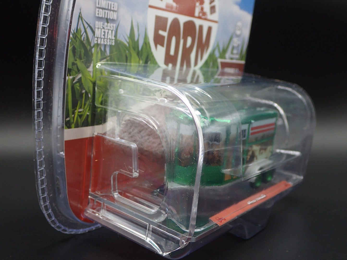 2026 GREENLIGHT GREEN MACHINE CHASE HORSE TRAILER DOWN ON THE FARM SERIES 11