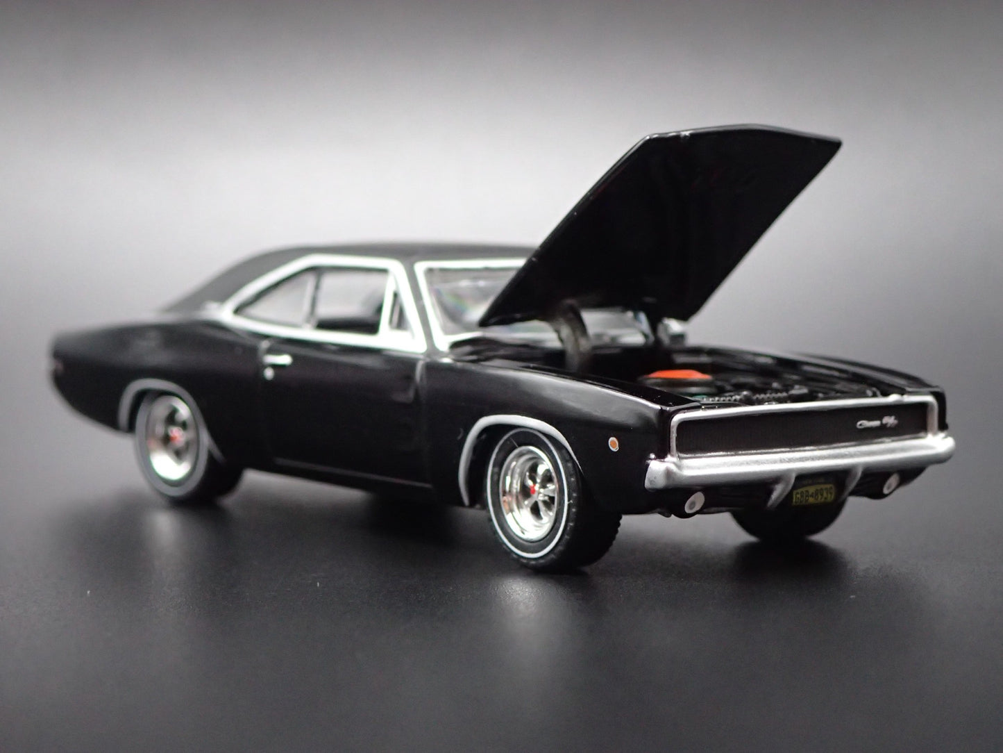 1968 68 DODGE CHARGER R/T BULLITT MOVIE 1:64 SCALE DIORAMA DIECAST MODEL CAR