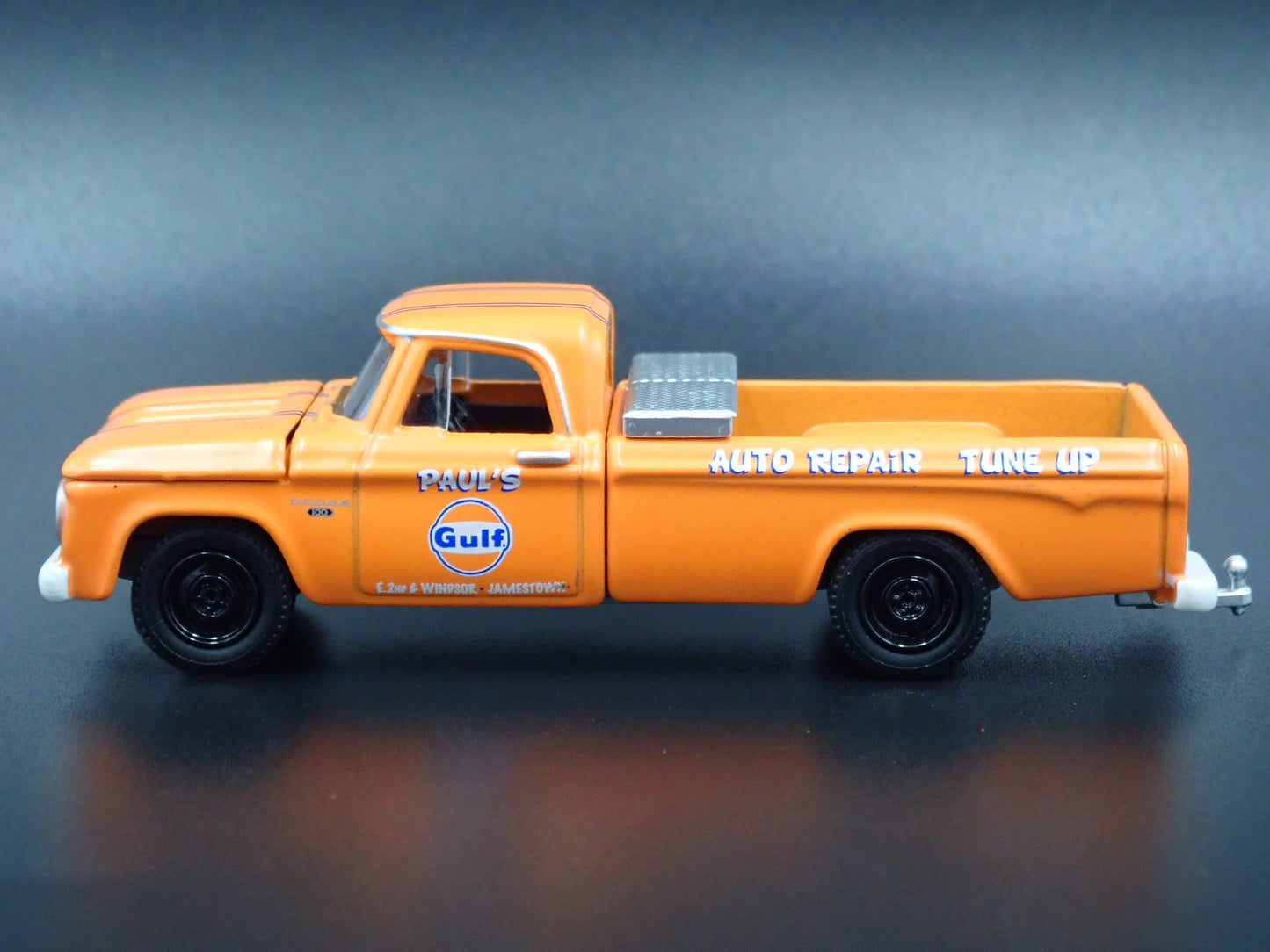 1965 65 DODGE D100 LONG BED PICKUP TRUCK GULF HITCH 1:64 SCALE DIECAST MODEL CAR