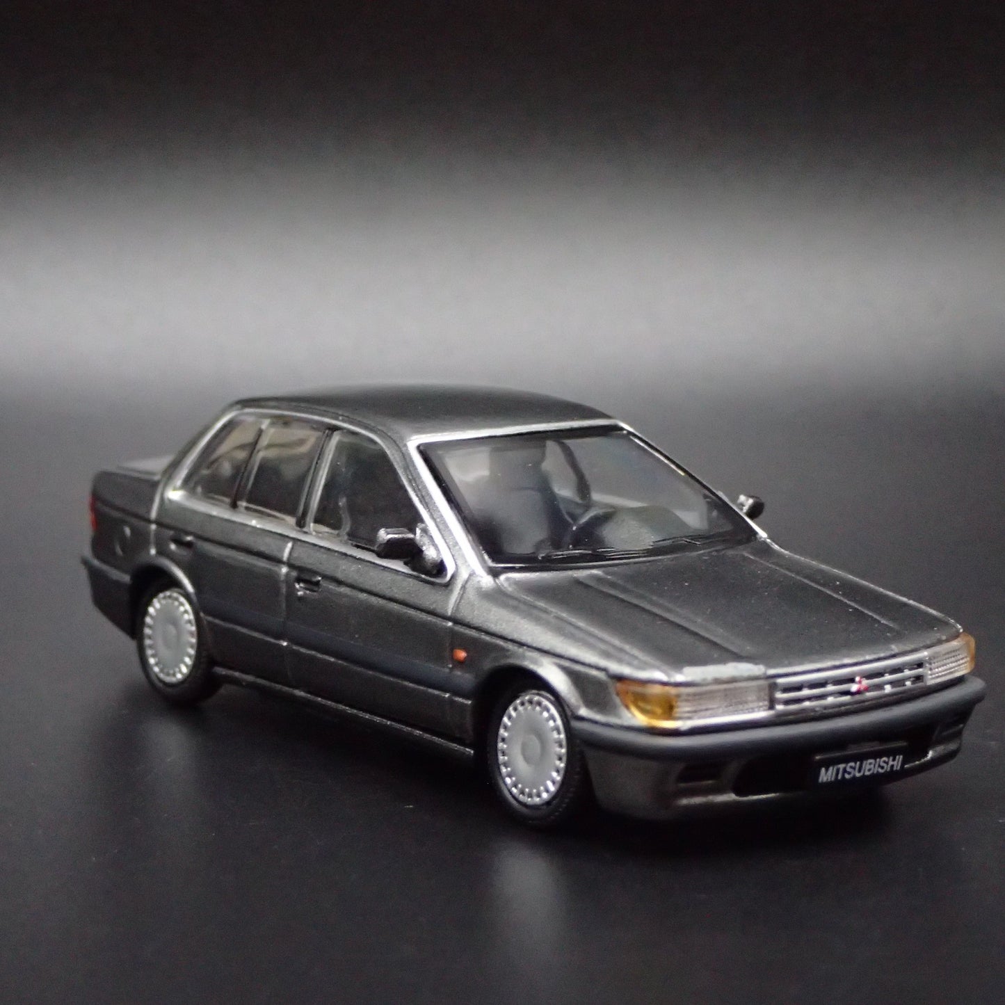 1982-1991 MITSUBISHI LANCER GTI 1:64 SCALE COLLECTIBLE DIORAMA DIECAST MODEL CAR