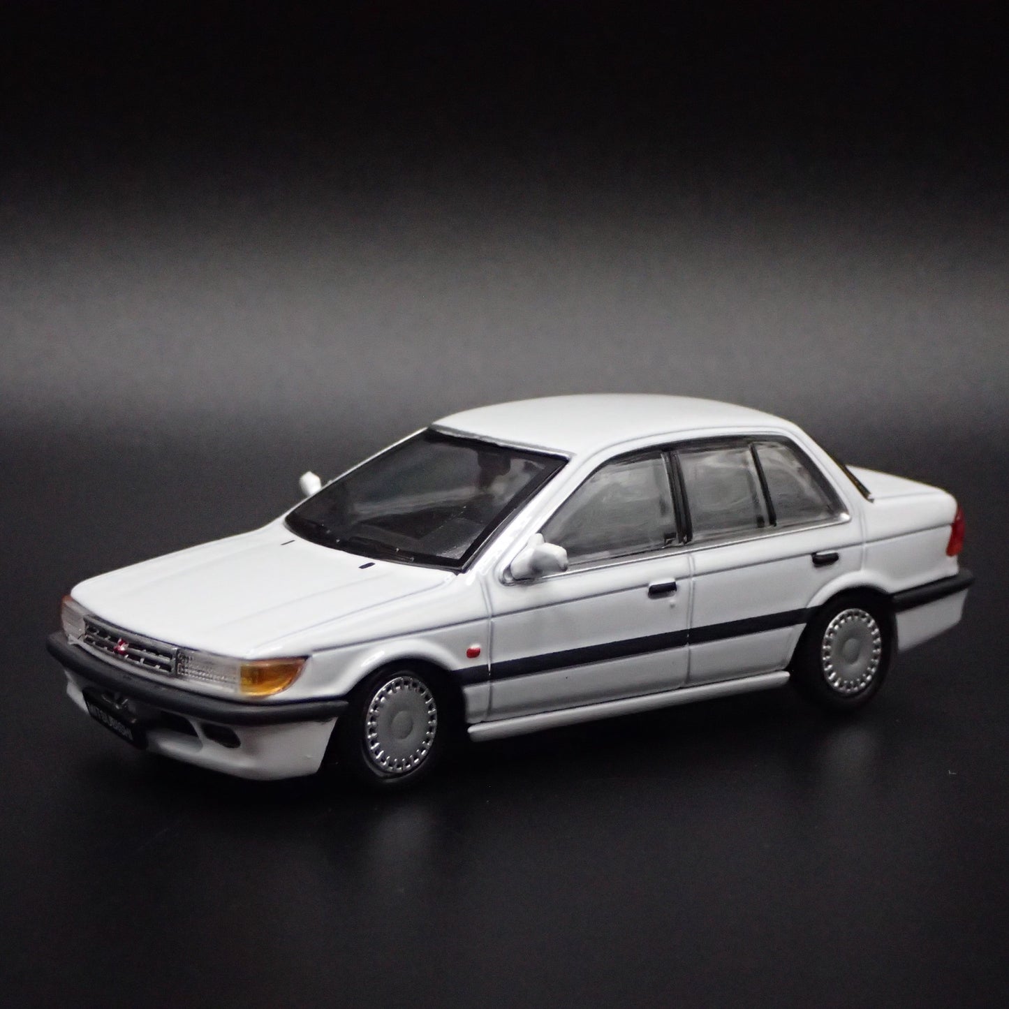 1982-1991 MITSUBISHI LANCER GTI 1:64 SCALE COLLECTIBLE DIORAMA DIECAST MODEL CAR