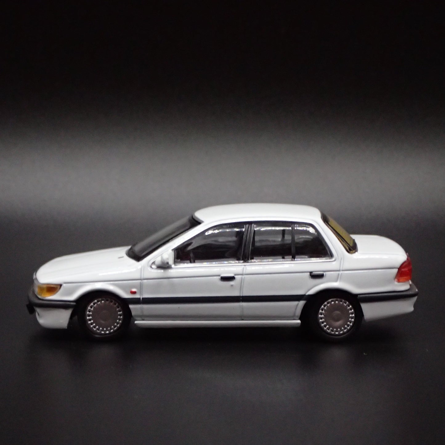 1982-1991 MITSUBISHI LANCER GTI 1:64 SCALE COLLECTIBLE DIORAMA DIECAST MODEL CAR