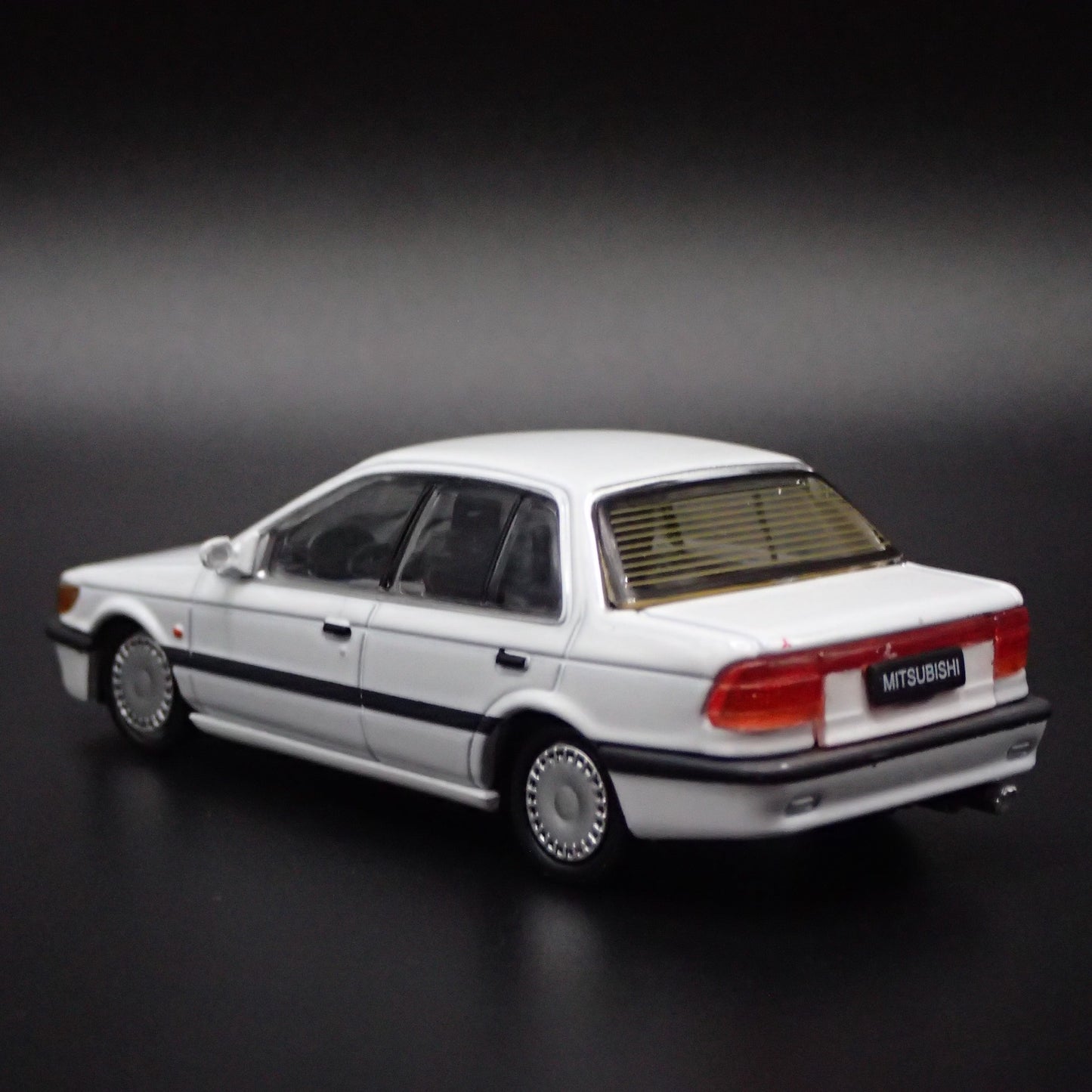 1982-1991 MITSUBISHI LANCER GTI 1:64 SCALE COLLECTIBLE DIORAMA DIECAST MODEL CAR