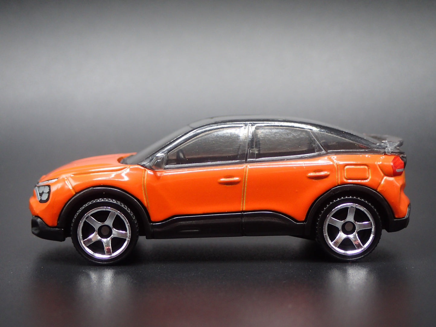 2020-2025 CITROEN E-C4 SUV ORANGE 1:64 SCALE COLLECTIBLE DIECAST MODEL CAR