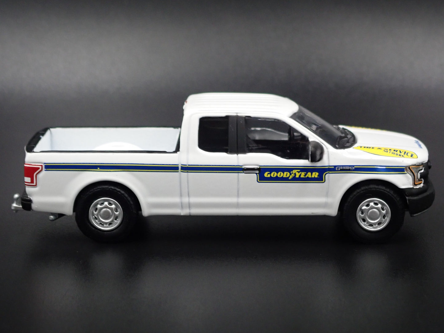 2015 - 2020 FORD F150 PICKUP TRUCK GOODYEAR 1:64 SCALE DIORAMA DIECAST MODEL CAR