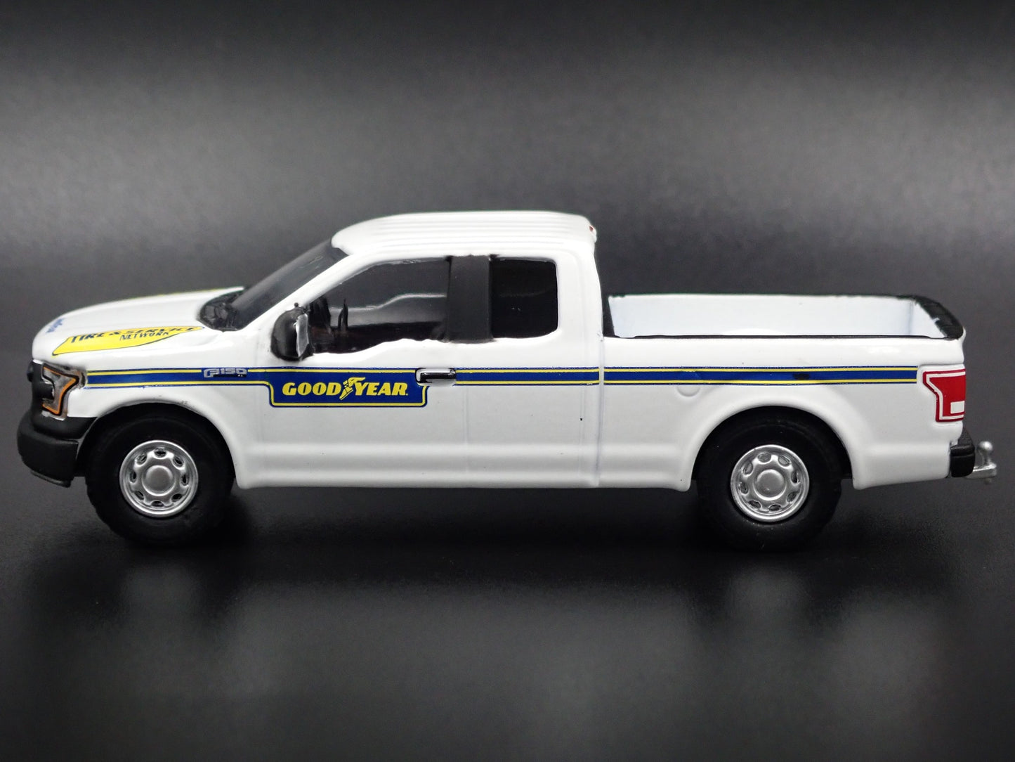 2015 - 2020 FORD F150 PICKUP TRUCK GOODYEAR 1:64 SCALE DIORAMA DIECAST MODEL CAR