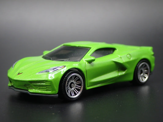 2020-2025 CHEVY CHEVROLET CORVETTE C8 GREEN 1:64 SCALE DIORAMA DIECAST MODEL CAR