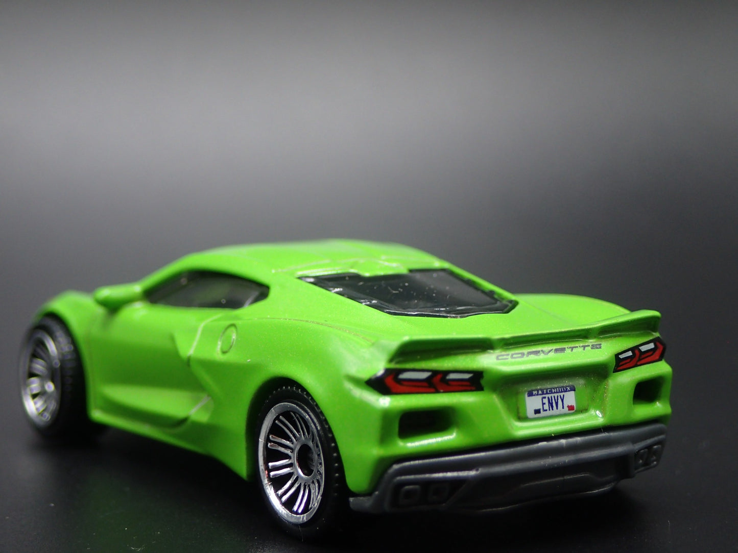 2020-2025 CHEVY CHEVROLET CORVETTE C8 GREEN 1:64 SCALE DIORAMA DIECAST MODEL CAR