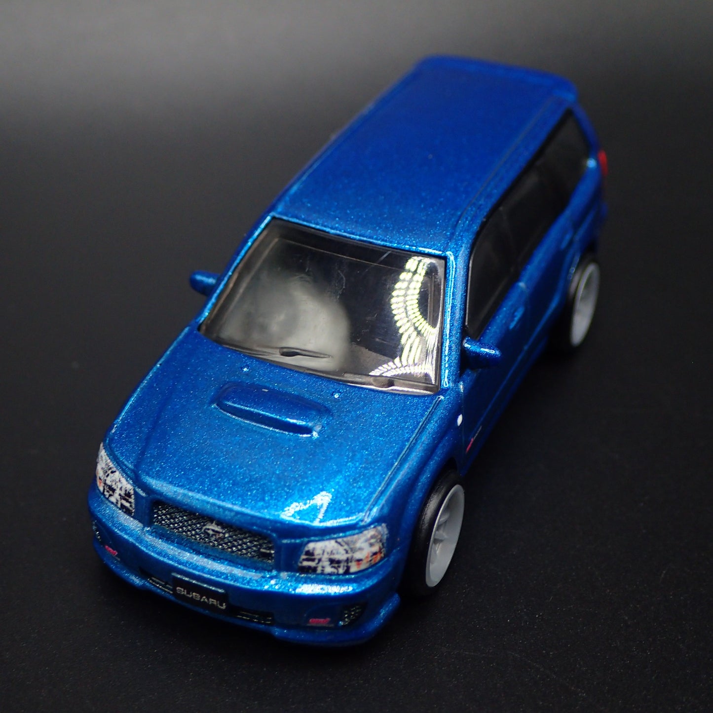 2004 SUBARU FORESTER STI WAGON 1:64 SCALE COLLECTIBLE DIORAMA DIECAST MODEL CAR