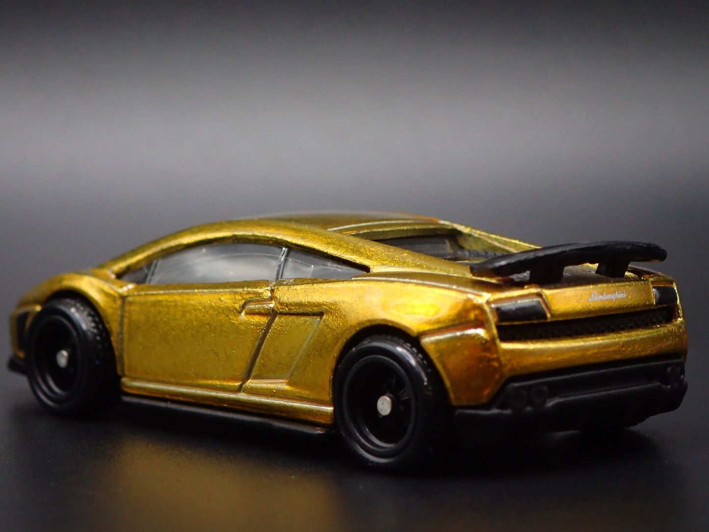 LAMBORGHINI GALLARDO LP 570-4 SUPERLEGGERA GOLD 1:64 SCALE DIECAST MODEL CAR