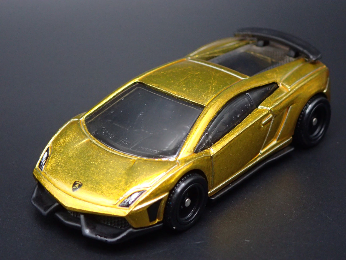 LAMBORGHINI GALLARDO LP 570-4 SUPERLEGGERA GOLD 1:64 SCALE DIECAST MODEL CAR