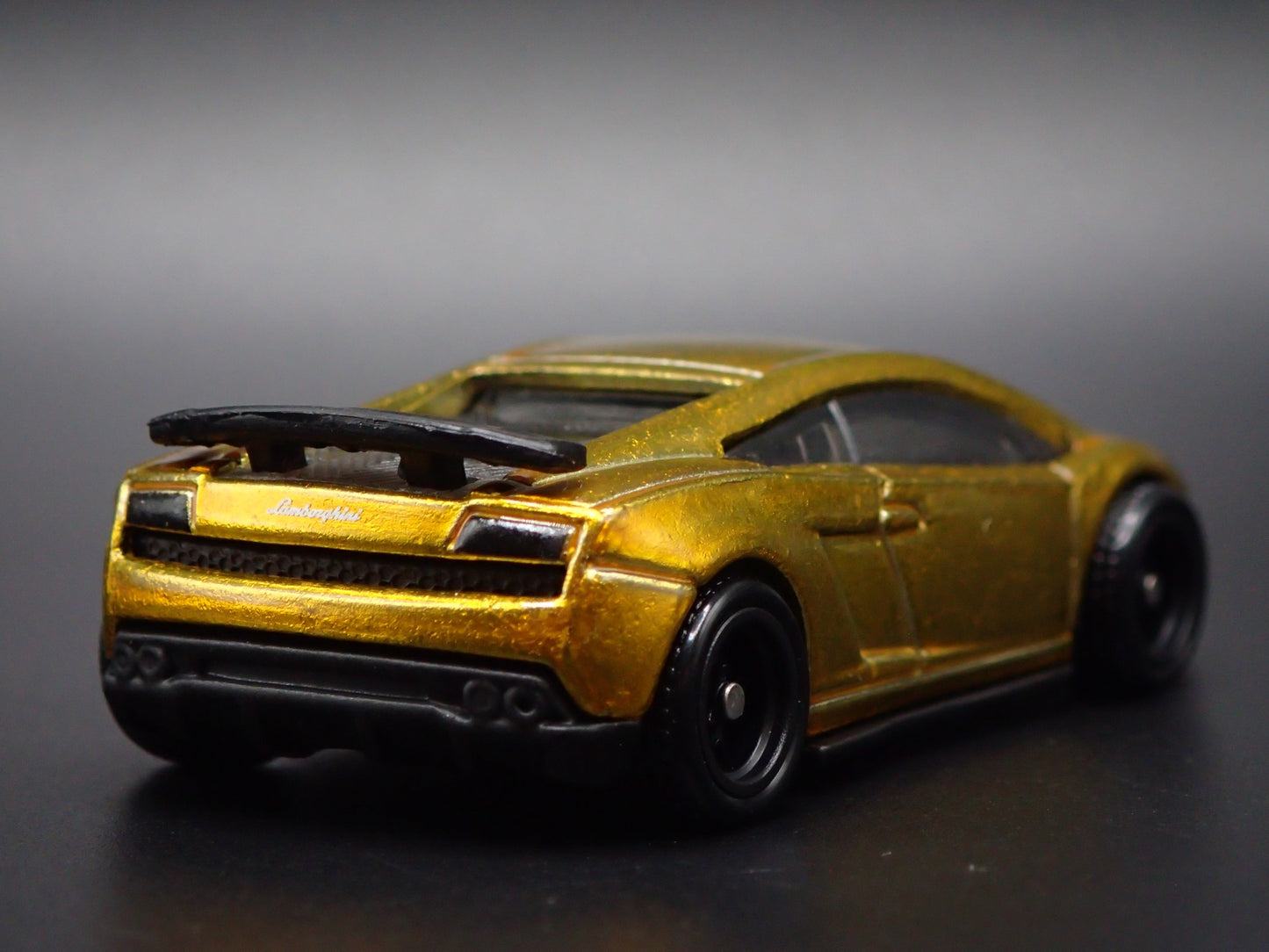 LAMBORGHINI GALLARDO LP 570-4 SUPERLEGGERA GOLD 1:64 SCALE DIECAST MODEL CAR
