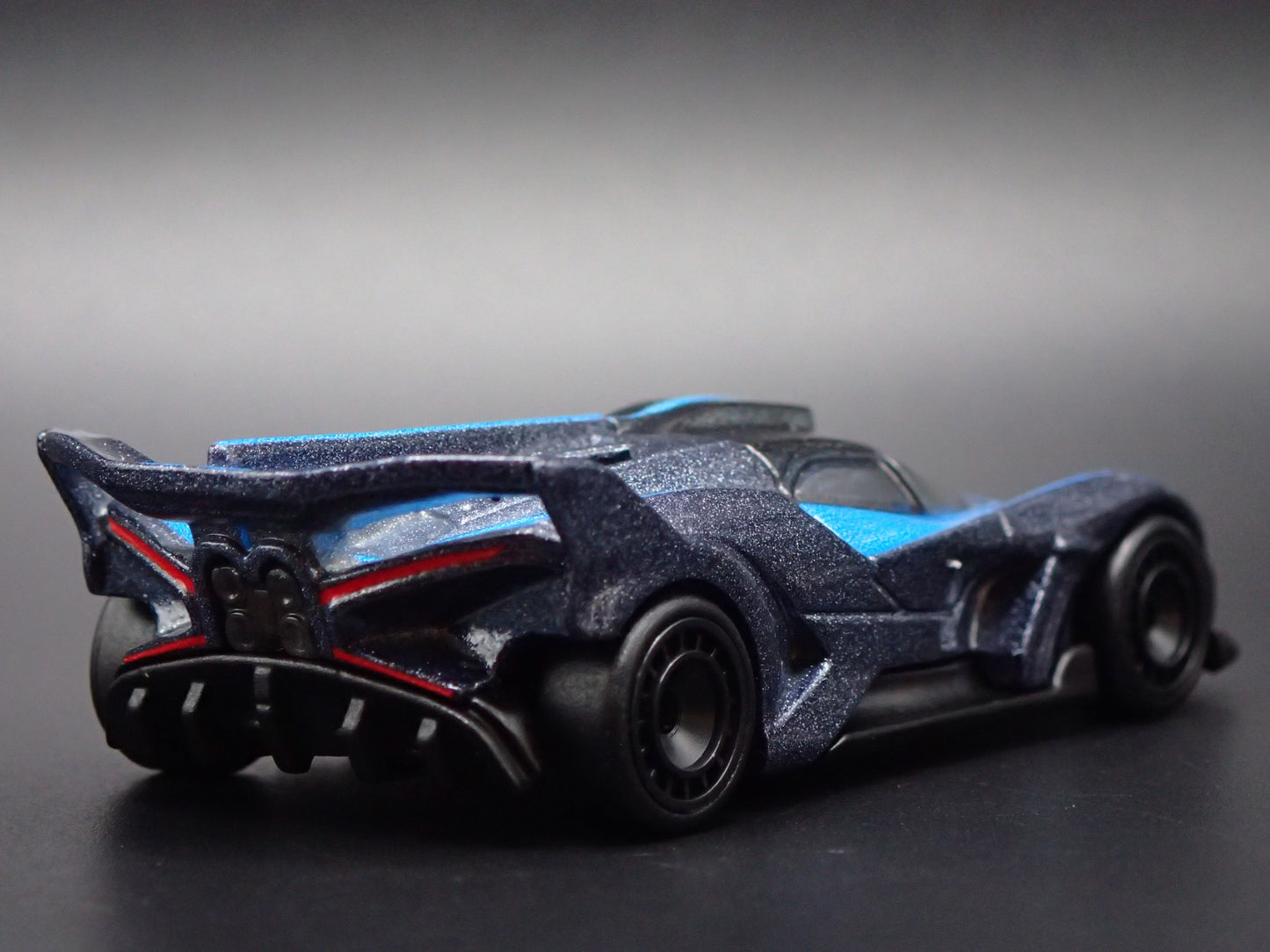 2024-2025 BUGATTI BOLIDE SUPER CAR BLUE 1:64 SCALE DIORAMA DIECAST MODEL CAR