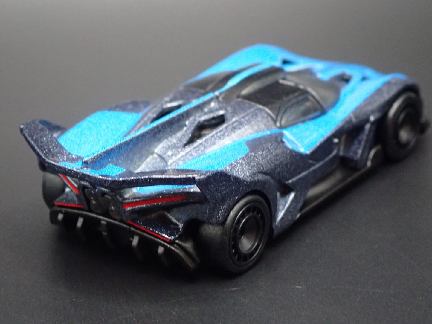2024-2025 BUGATTI BOLIDE SUPER CAR BLUE 1:64 SCALE DIORAMA DIECAST MODEL CAR
