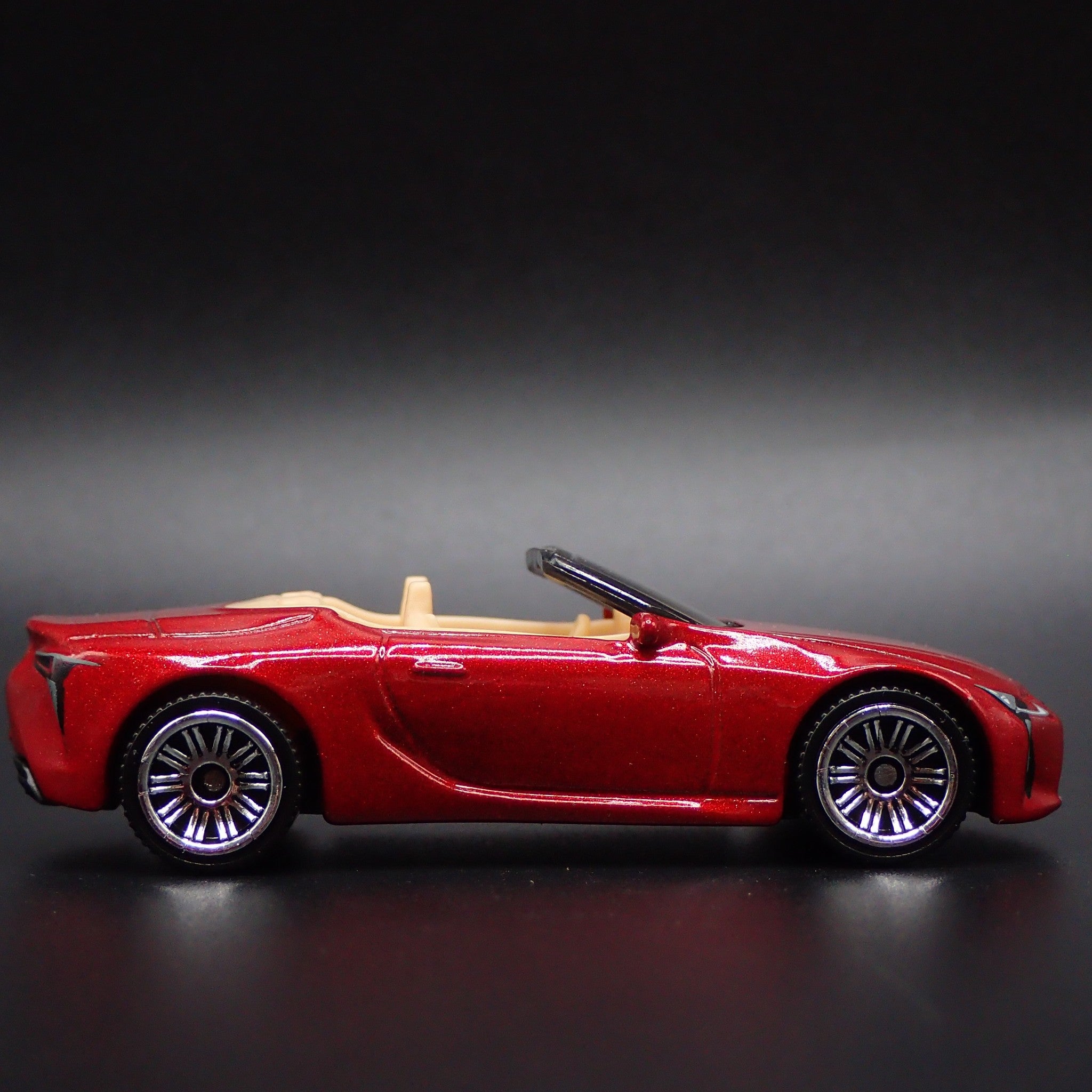 2018-2025 LEXUS LC 500 CONVERTIBLE RED RARE 1/64 SCALE DIORAMA