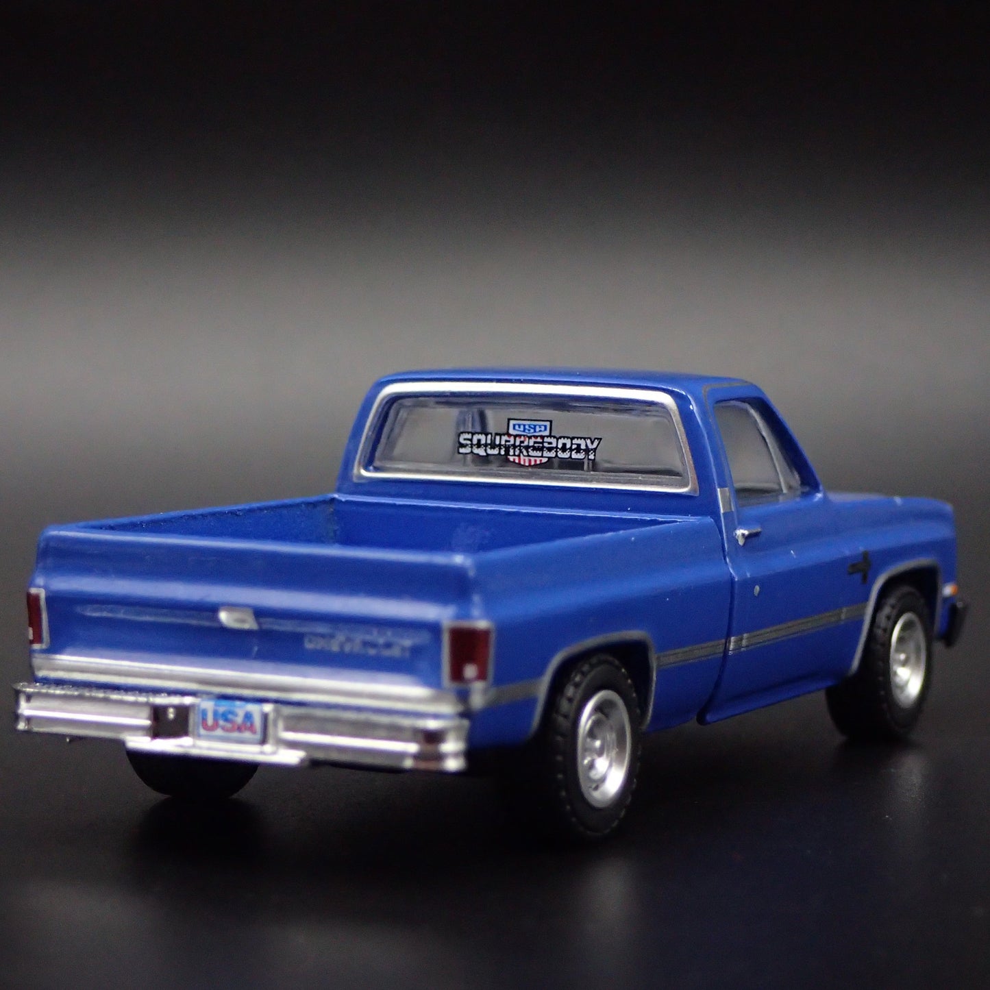 1987 87 CHEVY CHEVROLET C10 PICKUP TRUCK SHORTBED 1/64 SCALE DIECAST MODEL CAR