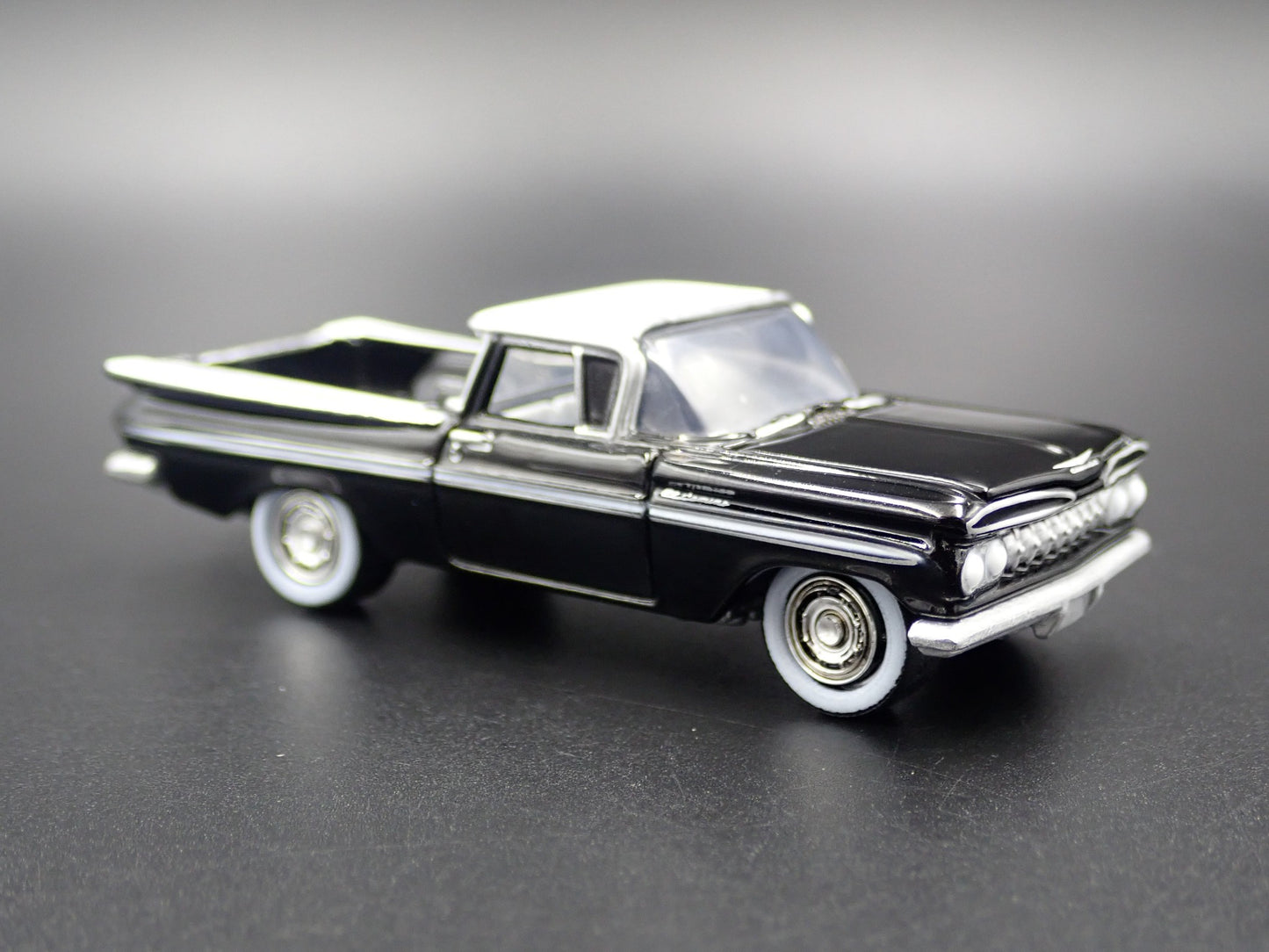 1959 59 CHEVY CHEVROLET EL CAMINO W HITCH 1/64 SCALE DIORAMA DIECAST MODEL CAR