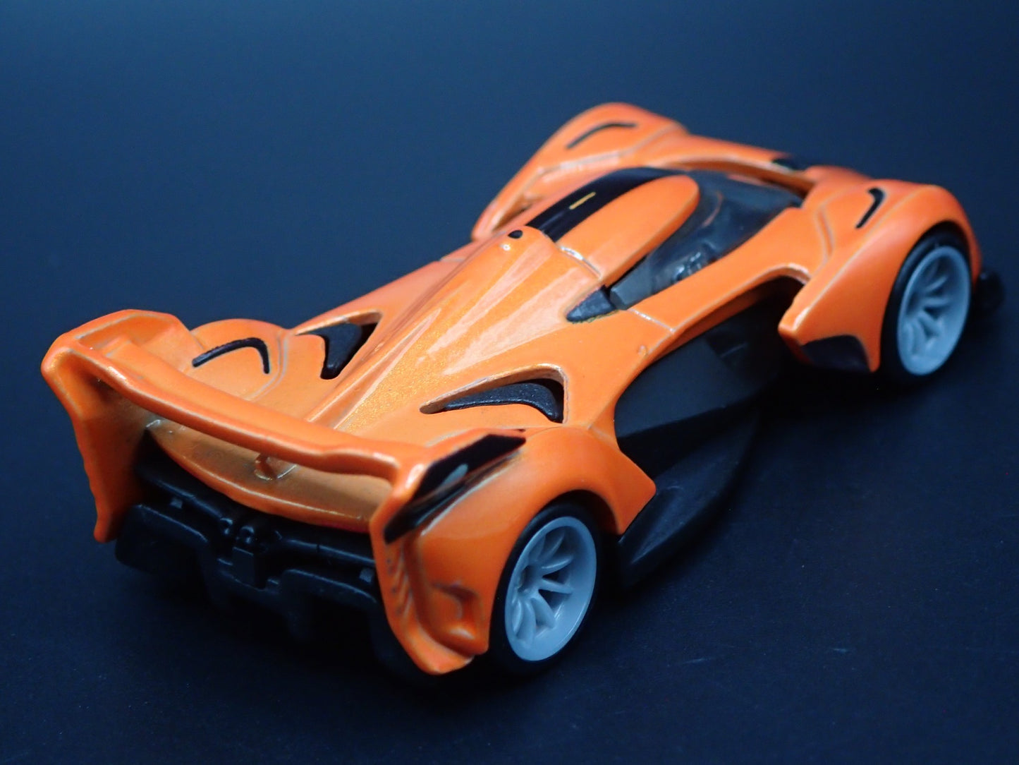 2022 23 MCLAREN SOLUS GT SUPER CAR ORANGE 1:64 SCALE DIORAMA DIECAST MODEL CAR