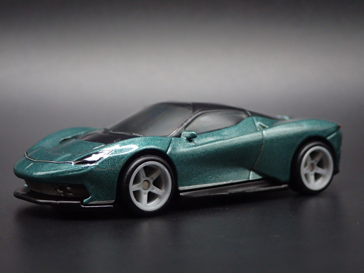 2022-2025 AUTOMOBILI PININFARINA BATTISTA SUPER CAR 1:64 SCALE DIECAST MODEL CAR