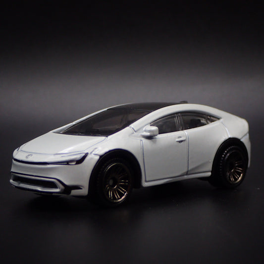 2023-2025 TOYOTA PRIUS PRIME 1/64 SCALE COLLECTIBLE DIORAMA DIECAST MODEL CAR