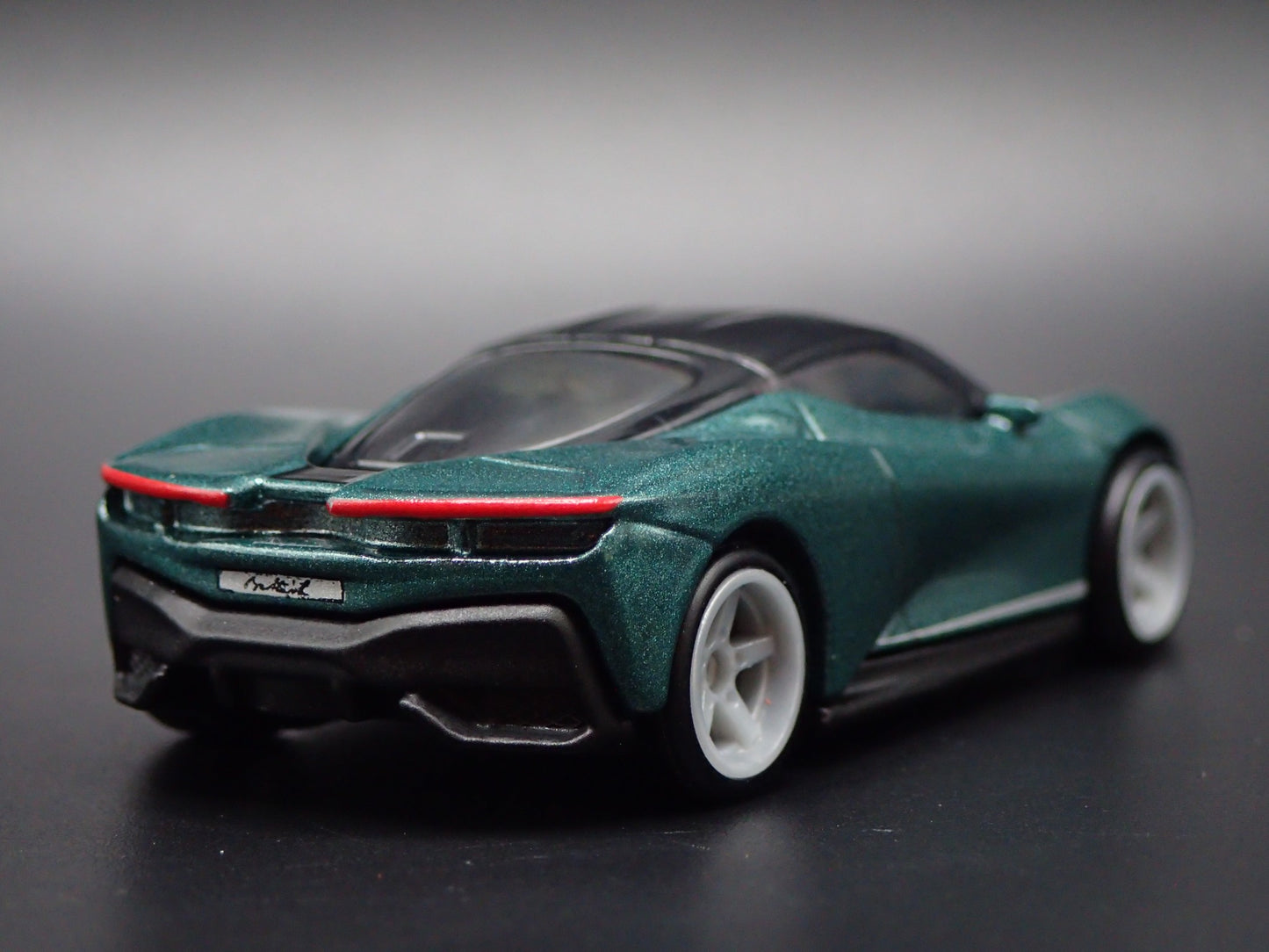 2022-2025 AUTOMOBILI PININFARINA BATTISTA SUPER CAR 1:64 SCALE DIECAST MODEL CAR