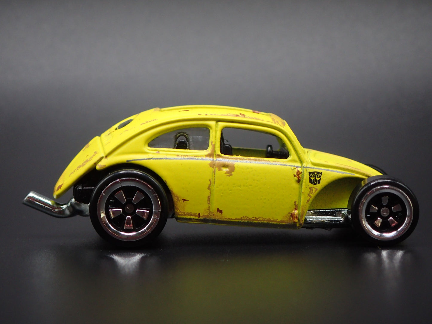VW VOLKSWAGEN SPLIT WINDOW BEETLE BUG TRANSFORMERS 1:64 SCALE DIECAST MODEL CAR