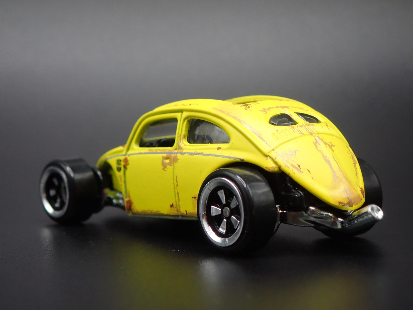VW VOLKSWAGEN SPLIT WINDOW BEETLE BUG TRANSFORMERS 1:64 SCALE DIECAST MODEL CAR