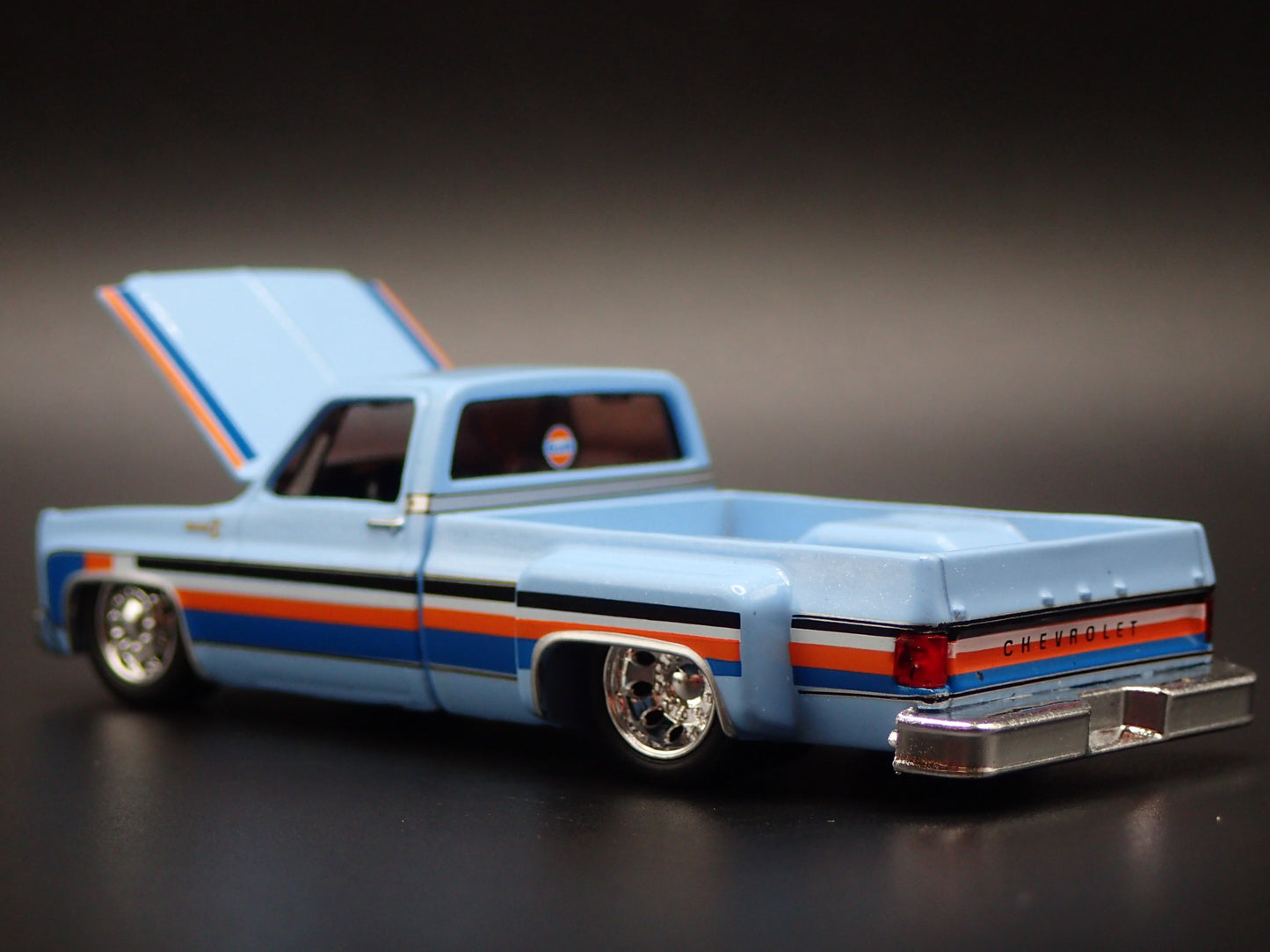 1978 CHEVY CHEVROLET SILVERADO 30 DUALLY SQUAREBODY TRUCK 1/64 DIECAST MODEL CAR
