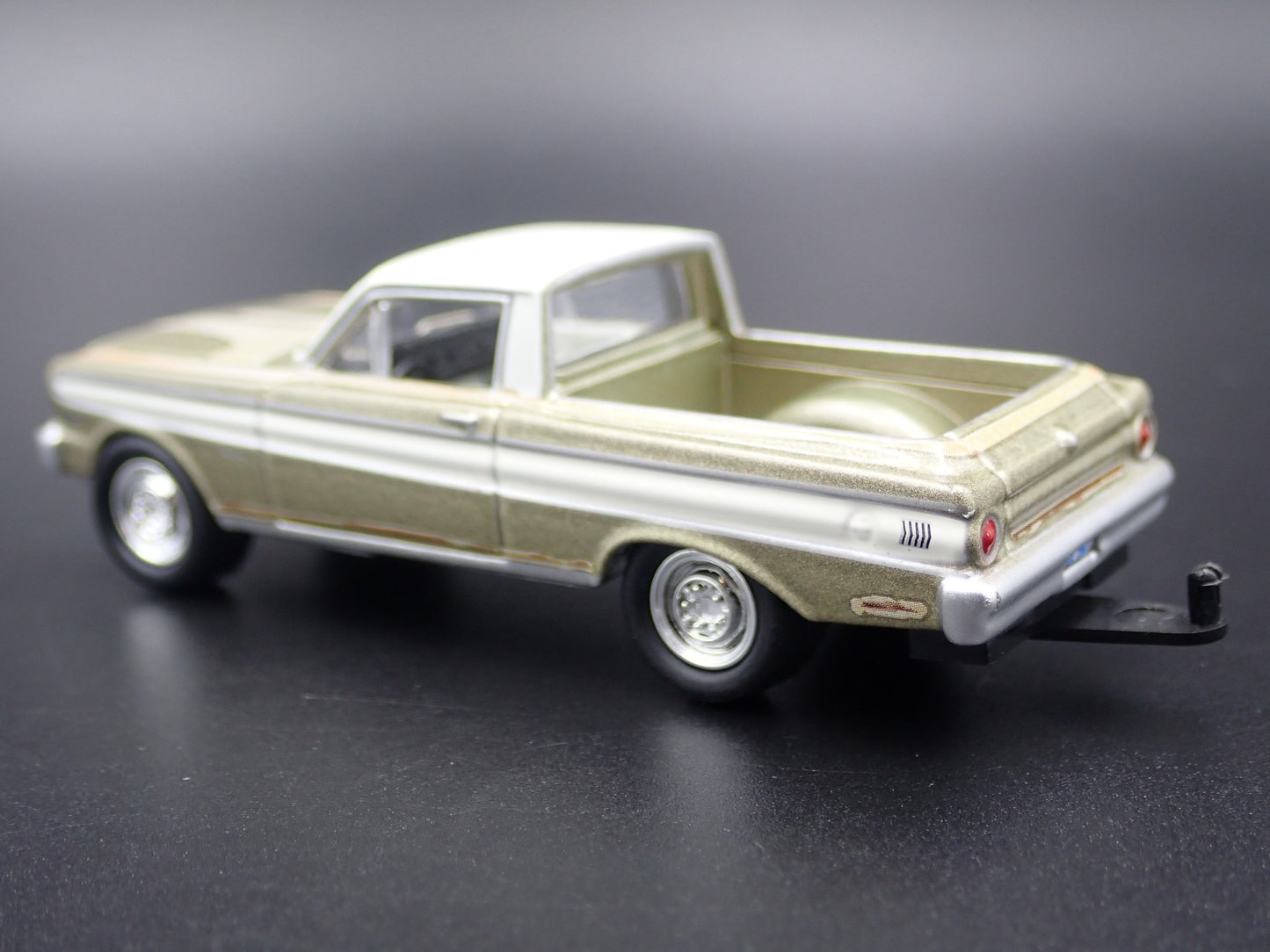 1964 64 FORD FALCON RANCHERO HITCH RUSTED BARN FIND 1:64 SCALE DIECAST MODEL CAR