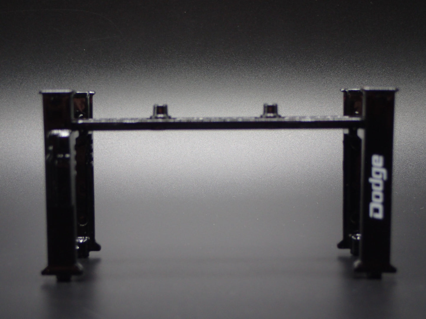 DODGE BLACK 1:64 SCALE AUTO SHOP MECHANIC GARAGE 4 POST CAR LIFT DIECAST MODEL