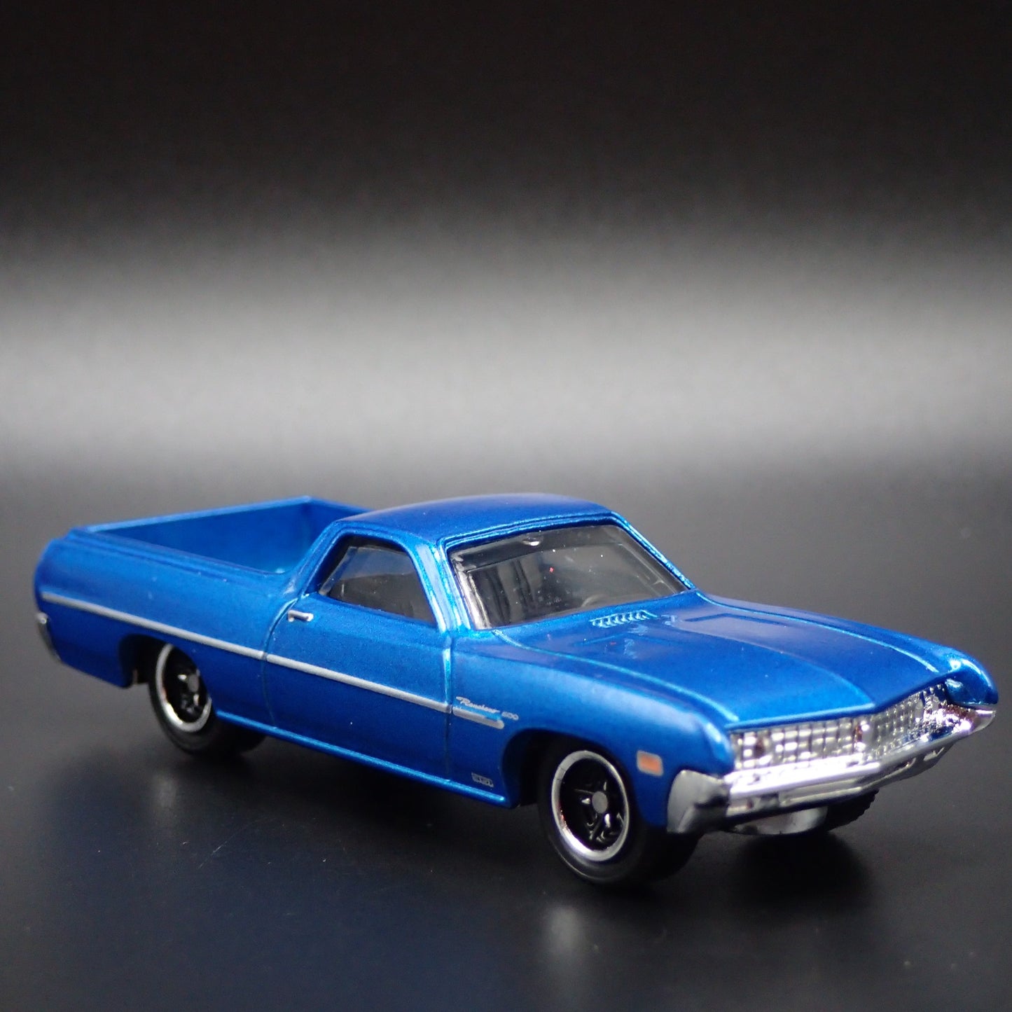 1970 70 FORD RANCHERO PICKUP TRUCK BLUE 1:64 SCALE COLLECTIBLE DIECAST MODEL CAR