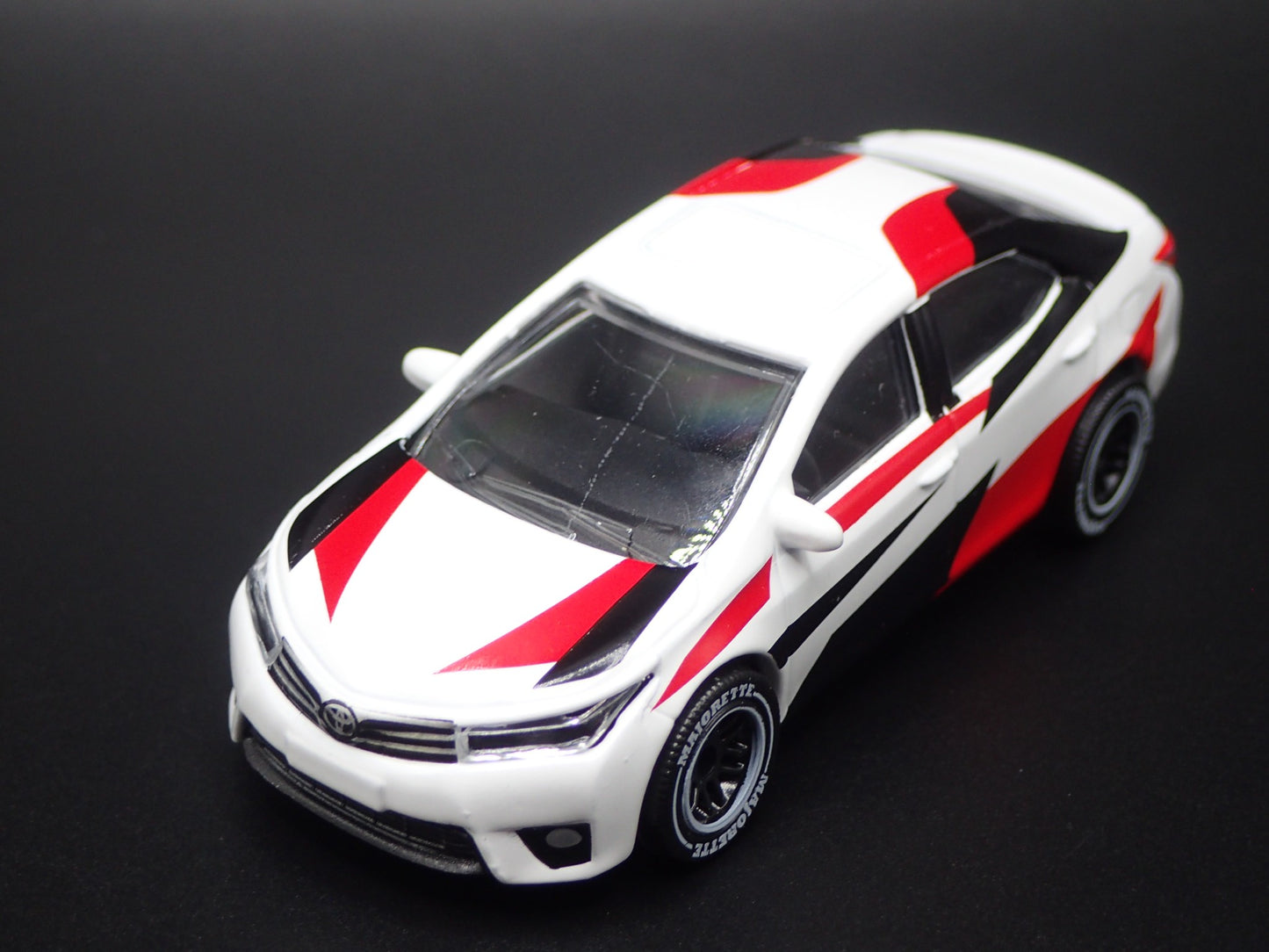 2018-2025 TOYOTA COROLLA ALTIS 1/64 SCALE COLLECTIBLE DIORAMA DIECAST MODEL CAR