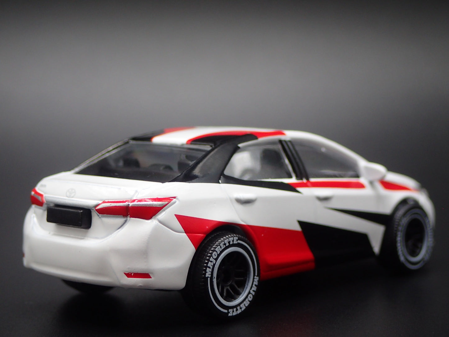 2018-2025 TOYOTA COROLLA ALTIS 1/64 SCALE COLLECTIBLE DIORAMA DIECAST MODEL CAR