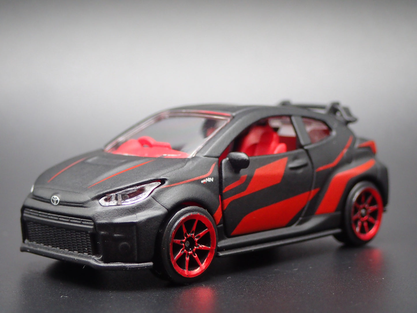 2020-2025 TOYOTA GR YARIS BLACK 1/64 SCALE COLLECTIBLE DIORAMA DIECAST MODEL CAR