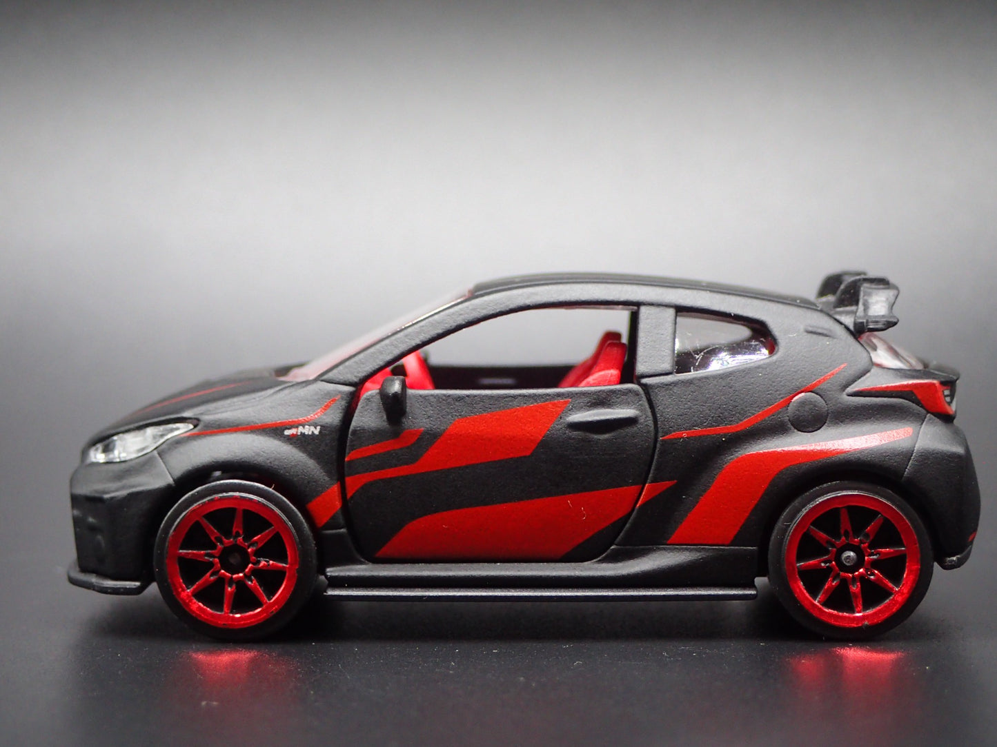 2020-2025 TOYOTA GR YARIS BLACK 1/64 SCALE COLLECTIBLE DIORAMA DIECAST MODEL CAR