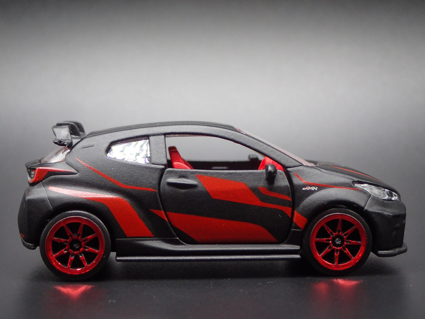 2020-2025 TOYOTA GR YARIS BLACK 1/64 SCALE COLLECTIBLE DIORAMA DIECAST MODEL CAR