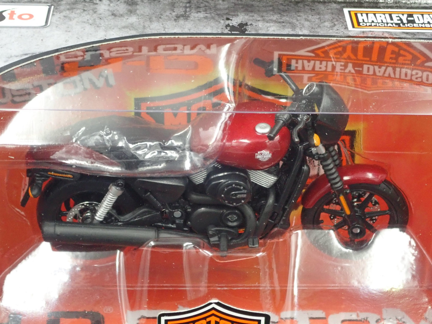 2015 15 STREET 750 HARLEY DAVIDSON MOTORCYCLE MAISTO SERIES 36 1/18 MODEL BIKE
