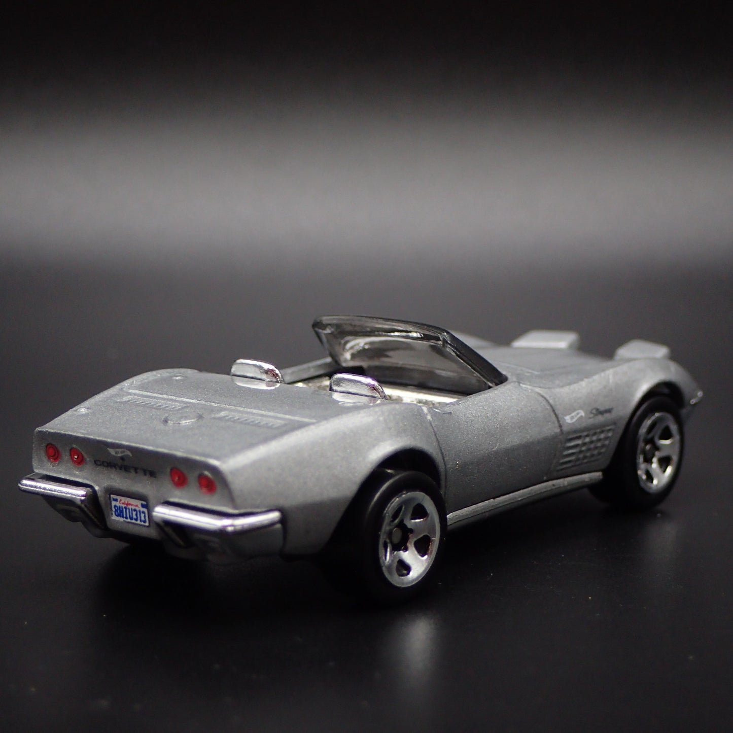 1972 CHEVY CHEVROLET CORVETTE STINGRAY CONVERTIBLE 1:64 SCALE DIECAST MODEL CAR